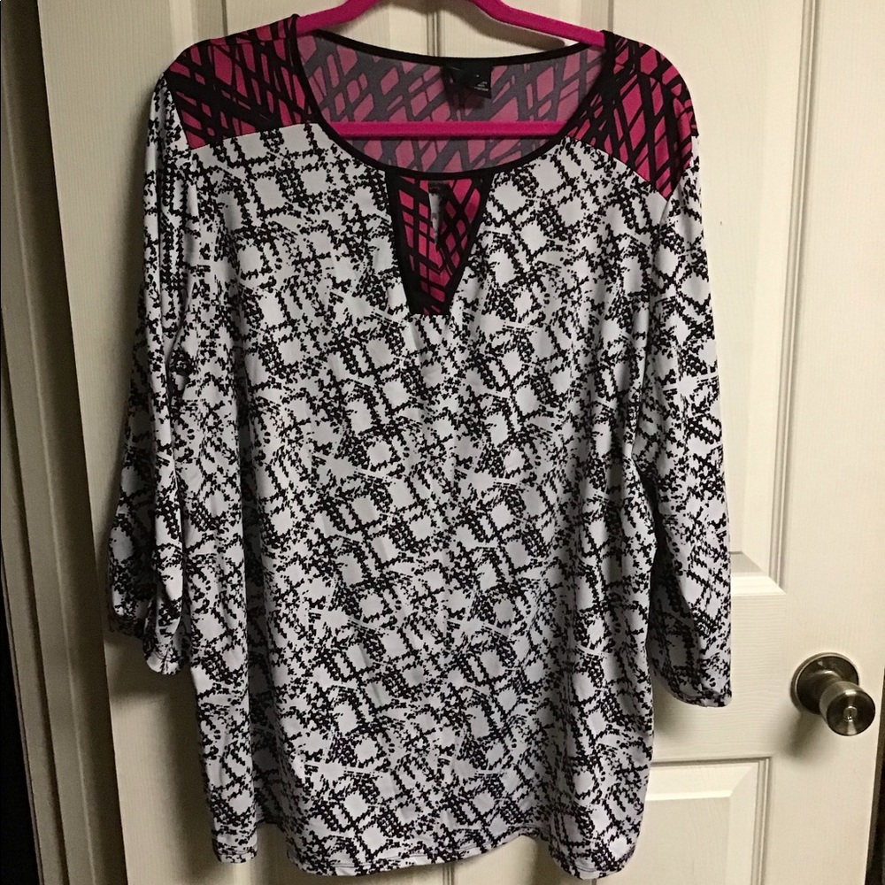 Women’s 2x top